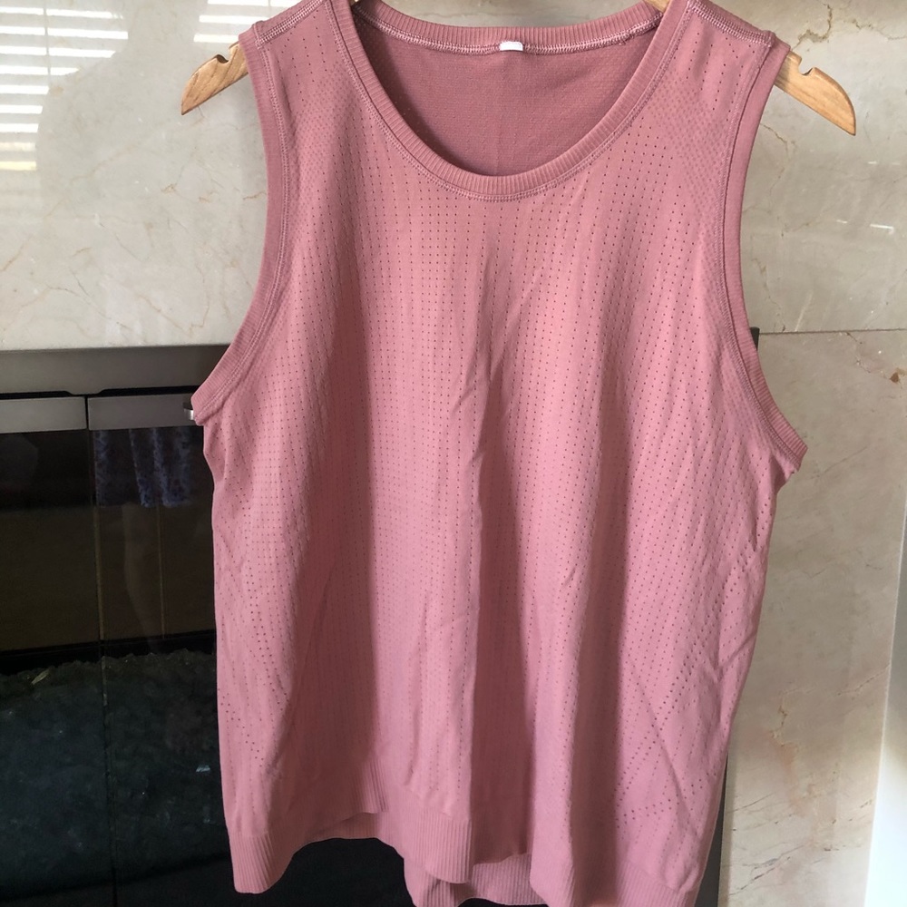 NWOT Athleta In Motion Tank